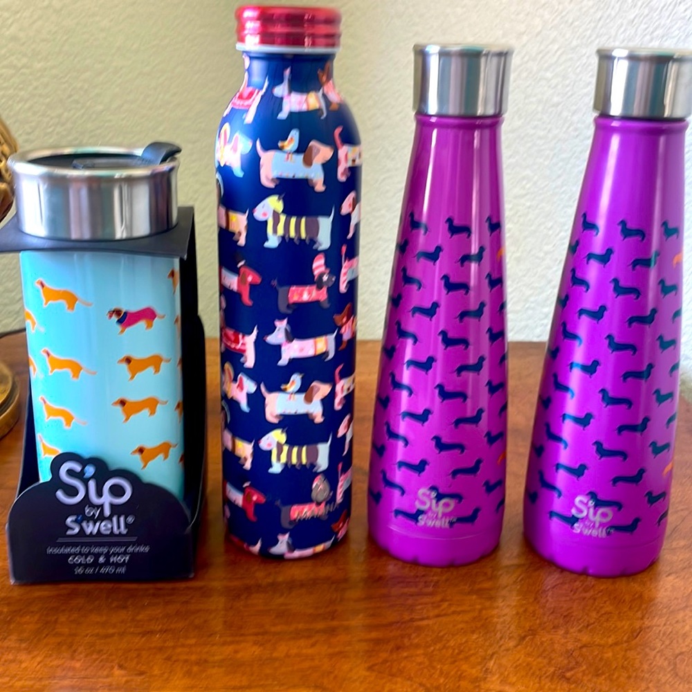 4 adorable daschund water bottles/coffee mugs. Wiener weiner dog dacshund Doxie